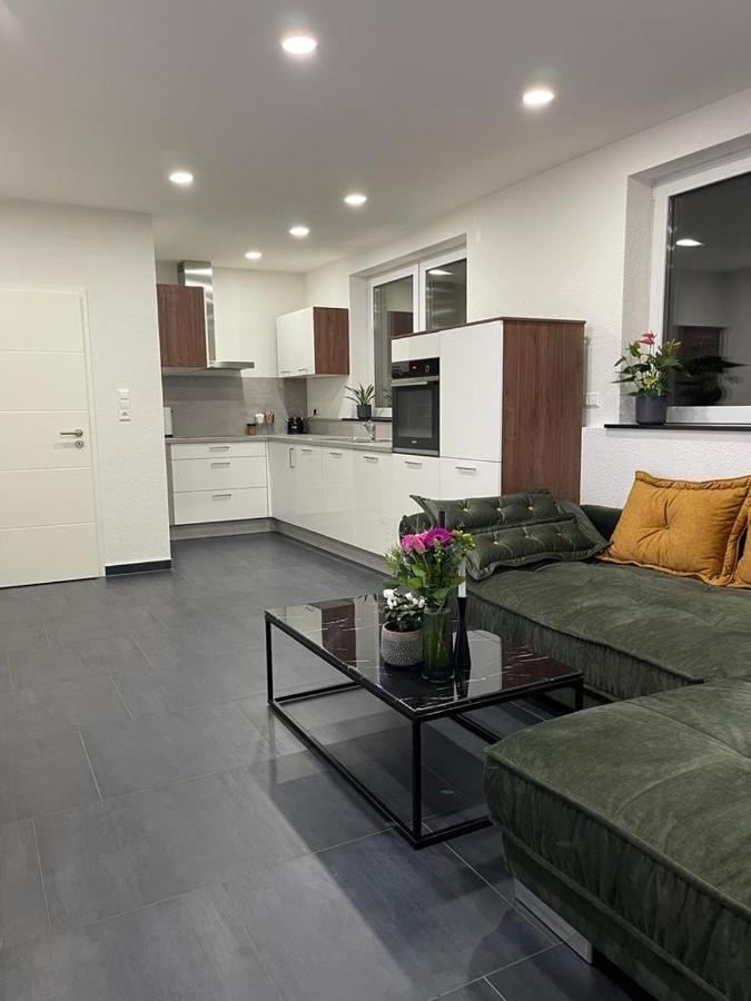2 Zimmer Wohnung Zur Taegliche Miete 헤힝겐 외부 사진