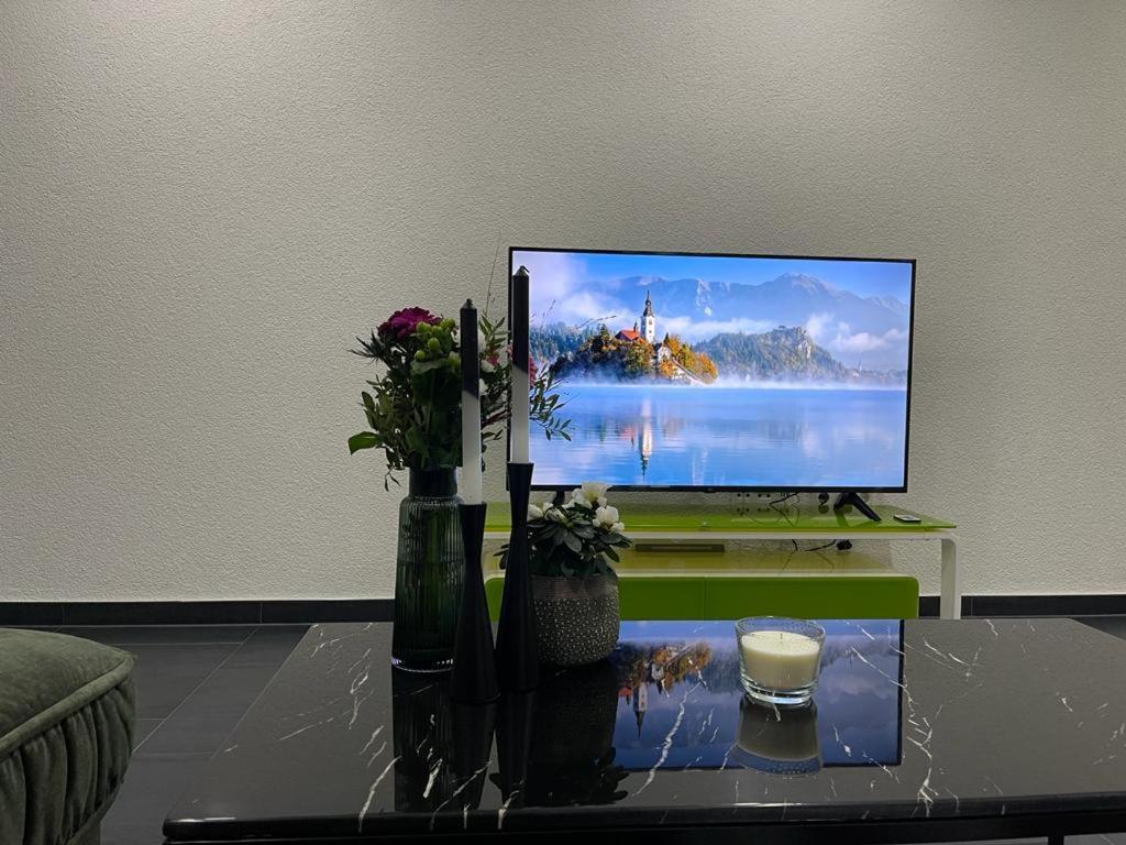 2 Zimmer Wohnung Zur Taegliche Miete 헤힝겐 외부 사진